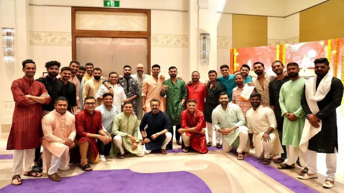Team India Celebrate Diwali: Team India ने तो नीदरलैंड के खिलाफ जीत से पहले ही फोड़ दिए थे पटाखे, पत्नियों के साथ मचाया धमाल