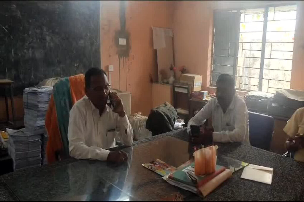 Dongargarh Swami Atmanand School