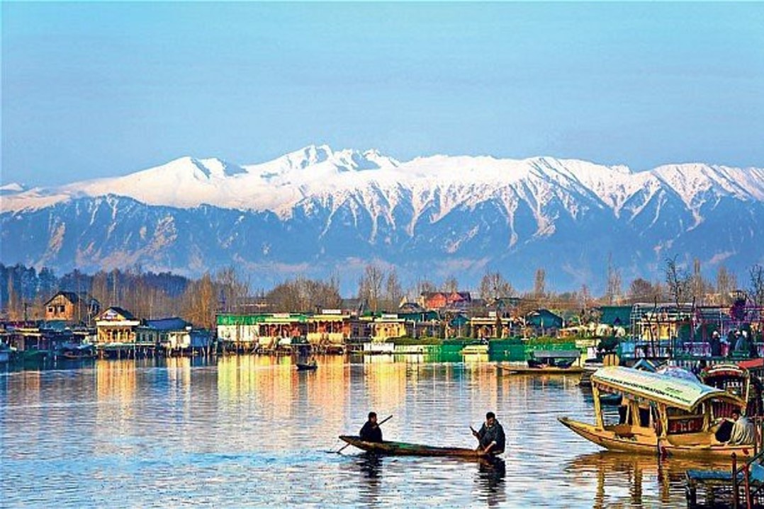 Best Kashmir Tour Package: कश्मीर जाने का बना रहें है प्लान, यहां देखें 6 रात 7 दिन वाला स्पेशल टूर पैकेज