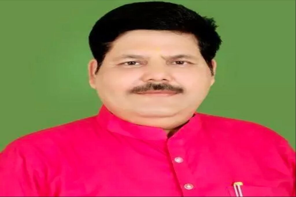 MLA Amrish Sharma On Dr. Govind Singh