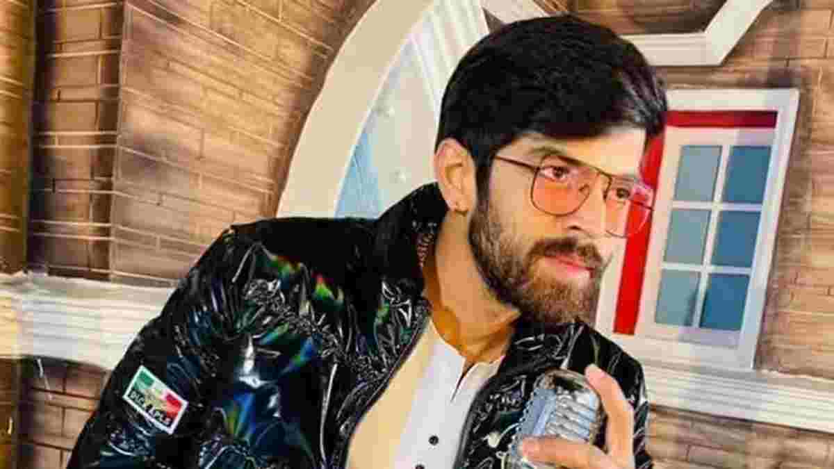 गायक मासूम शर्मा के परिवार पर जानलेवा हमला, हथियार से लैस होकर घर में घुसे 5 लोग