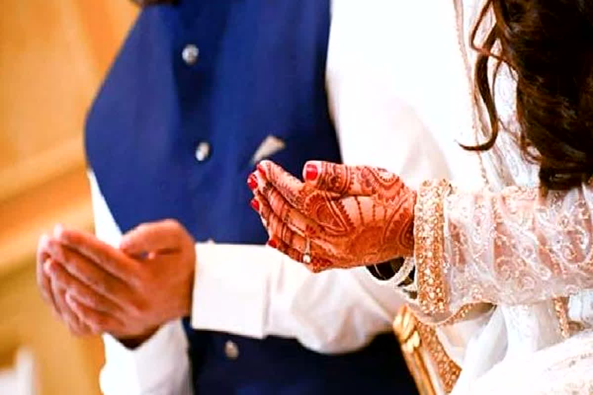 Harimau Bride-Groom News: मौलाना के निकाह पढ़े बगैर ही दुल्हन को लेकर फरार हुआ दूल्हा, उलेमा ने जारी किया ये फरमान, जानें क्या है माजरा