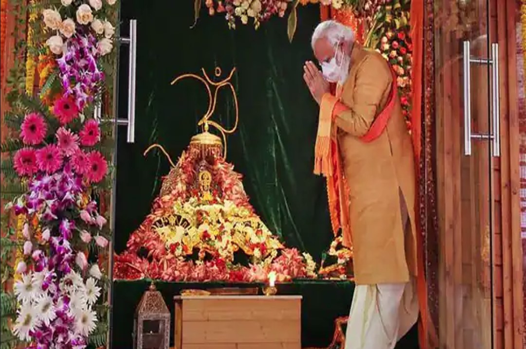Ayodhya Ram Mandir: “देश का पीएम हर वक्त मंदिर में समय बिताता है इससे मुझे परेशानी है” जानें किसने कही ये बात