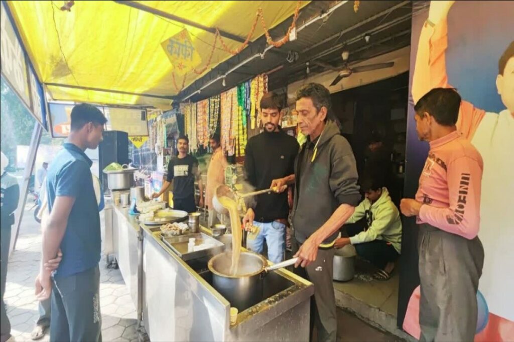 Ujjain Free Chai Wala News