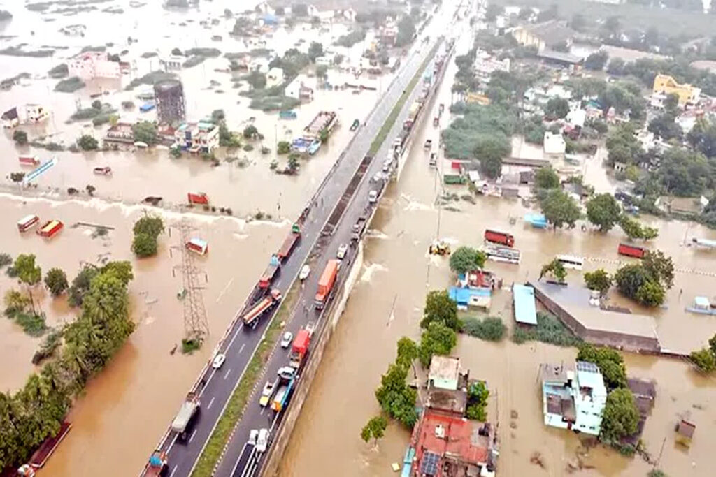 school closed due to heavy rain