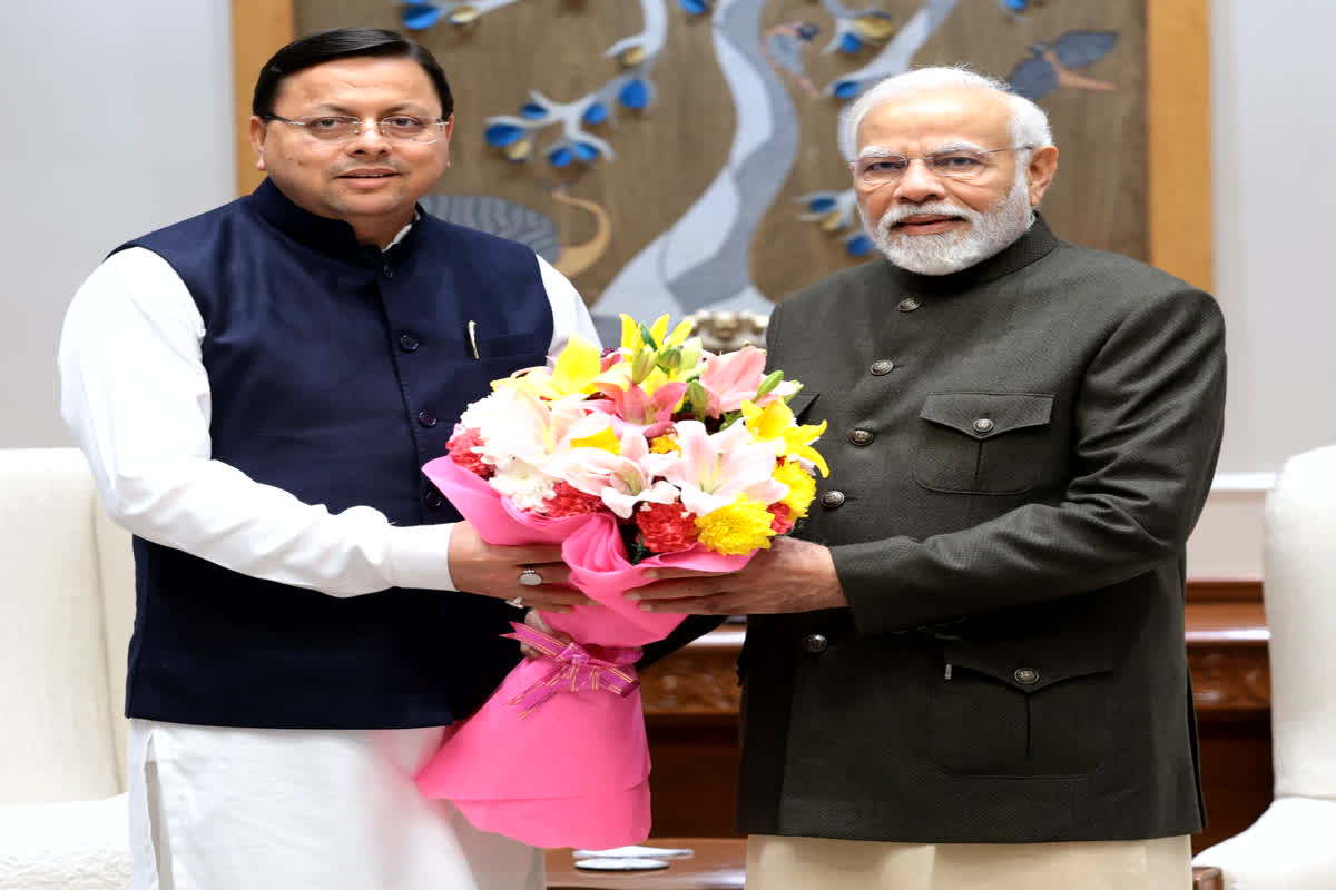 CM Dhami met PM Modi : पीएम मोदी से सीएम पुष्कर सिंह धामी ने की मुलाकात, वैश्विक निवेश सम्मेलन के उद्घाटन के लिए किया आमंत्रित