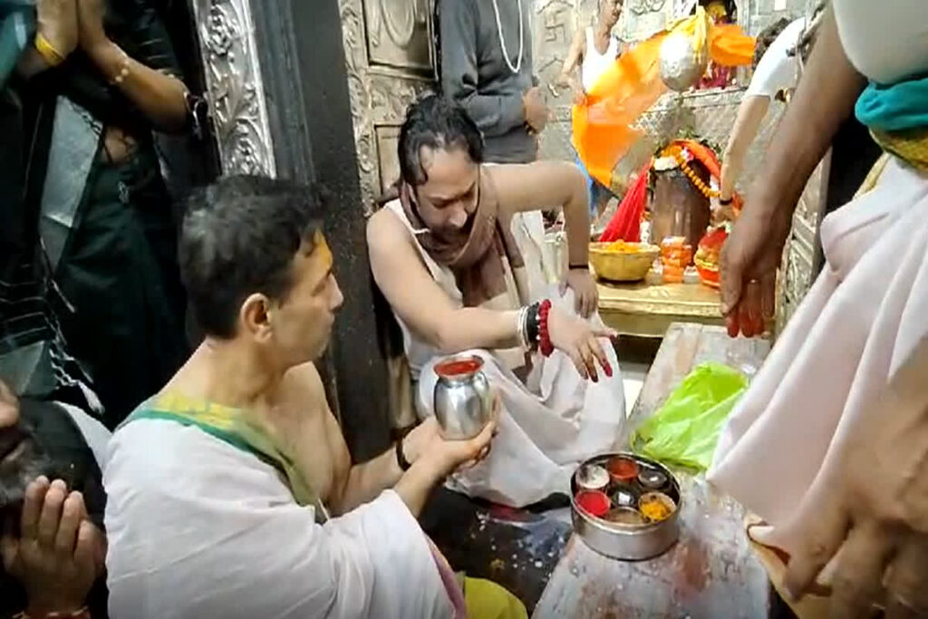 Jitu Patwari In Mahakal Mandir