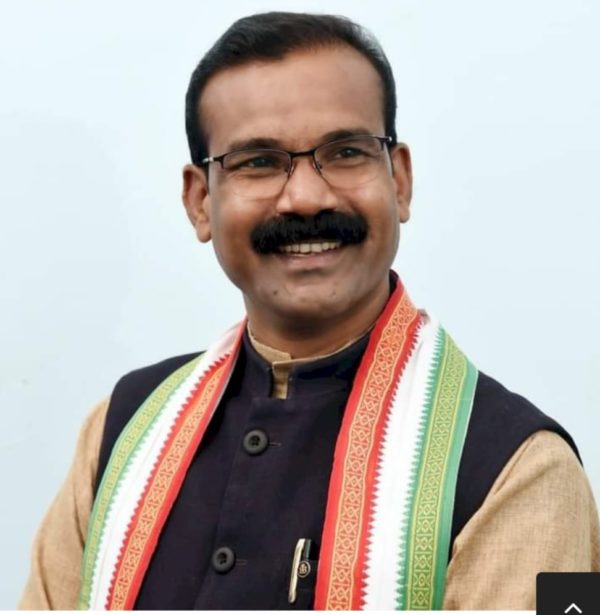 डोंगरगढ़ से कांग्रेस के हर्षिता स्वामी बघेल की मिली जीत।