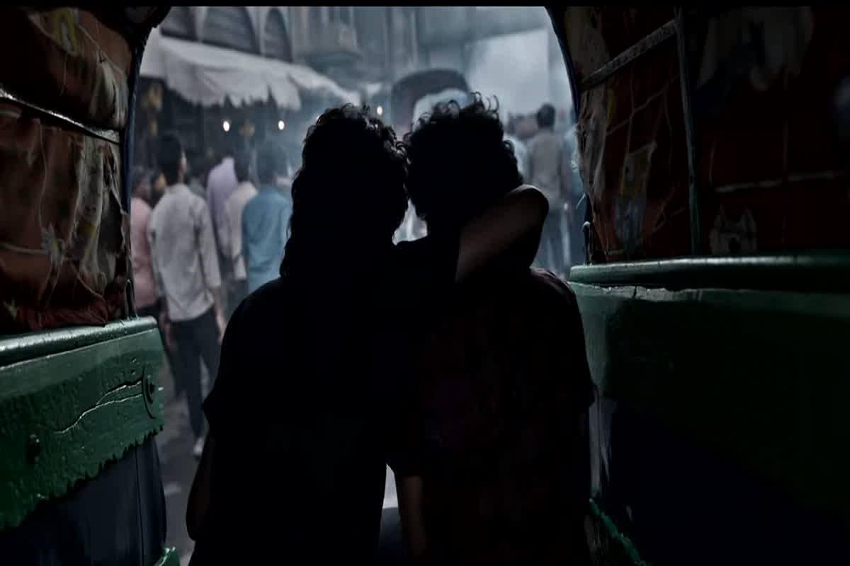 Salaar First Song : फिल्म सालार का पहला गाना ‘सूरज ही छांव बनके’ हुआ रिलीज, दिल को छू लेगी दोस्ती की दास्तान