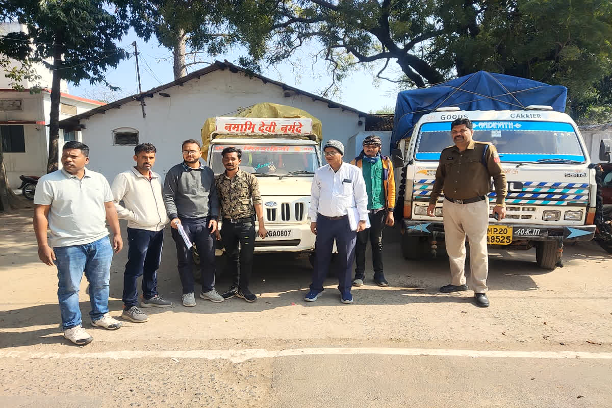 Pendra News: पुलिस की बड़ी कार्रवाई, धान का अवैध परिवहन करते वाहन सहित 128 क्विंटल धान किया जब्त