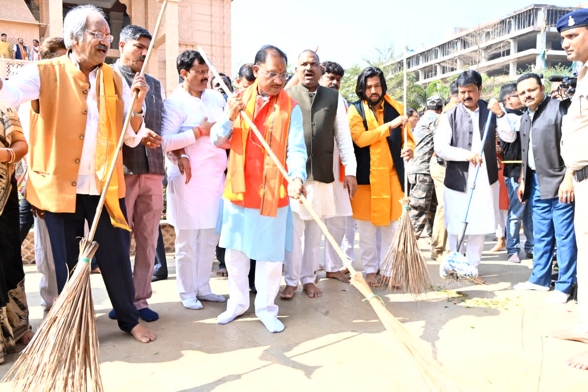 CM Sai Swept The Ram Mandir