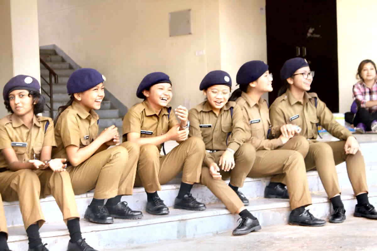 Kanya Sainik School: नए साल पर बेटियों को बड़ा तोहफा… यहां खोला गया देश का पहला कन्या सैनिक स्कूल, इसी महीने 120 सीटों के लिए होगी परीक्षा