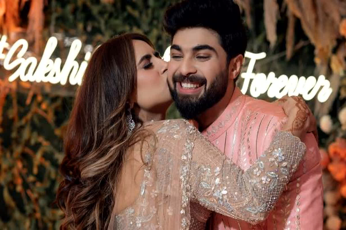 Sakshi Pant Engagement: ऋषभ पंत के घर गूंजी शहनाई, फैमिली में नए मेंबर की एंट्री के बाद सोशल मीडिया पर बधाई दे रहे फैन्स