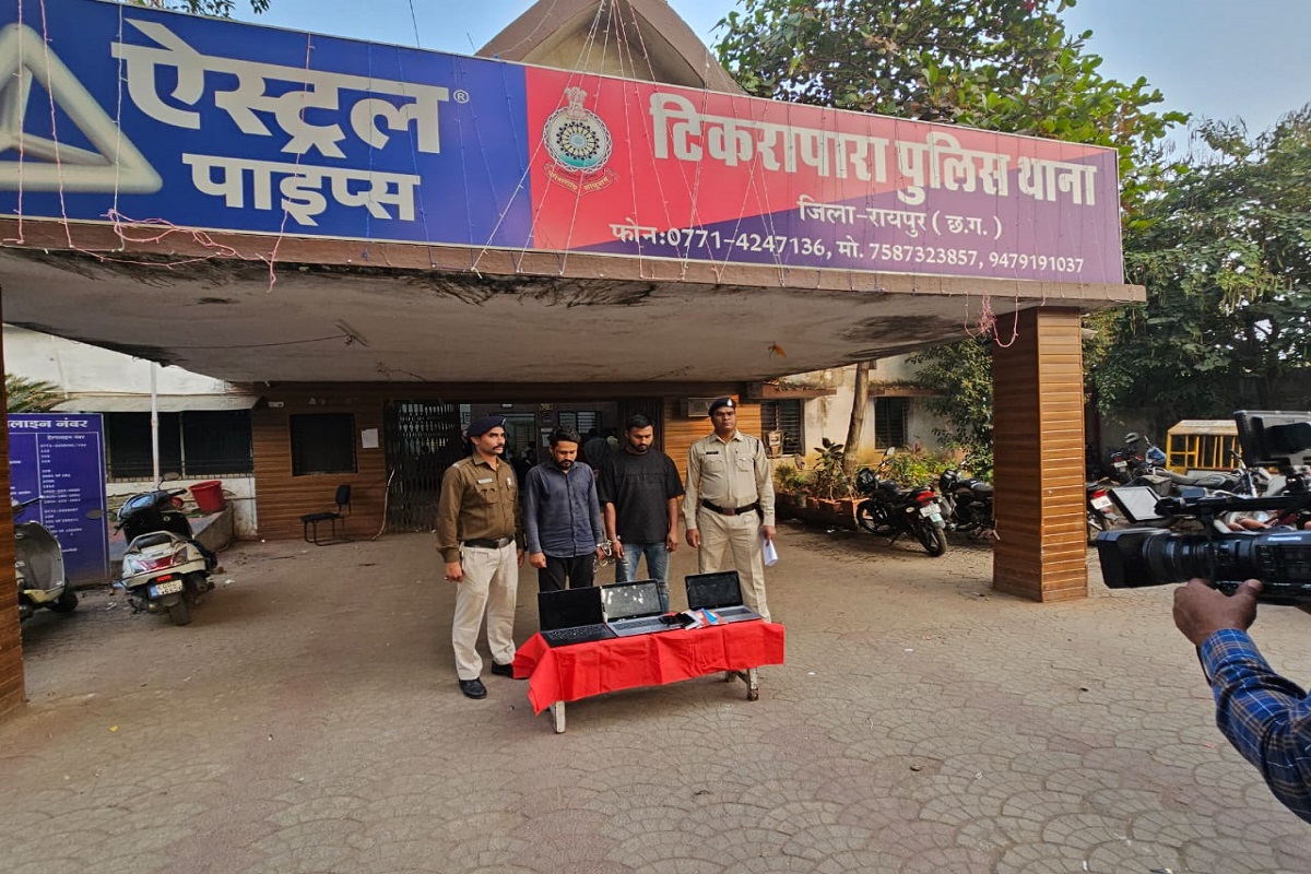 ऑनलाइन सट्टा खिलाते सटोरिए गिरफ्तार, करोड़ों रुपए के हिसाब किताब के दस्तावेज बरामद