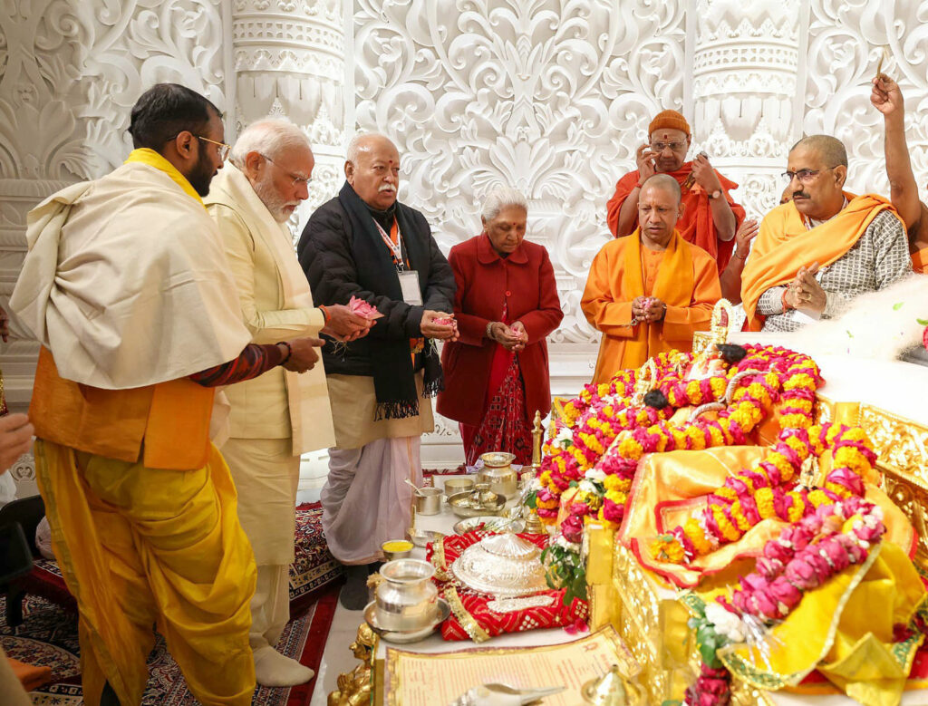 प्रधानमंत्री नरेंद्र मोदी द्वारा अयोध्‍या में श्रीराम जन्‍मभूमि पर बने भव्‍य और दिव्‍य राममंदिर में रामलला की प्राण प्रतिष्‍ठा हो चुकी है।
