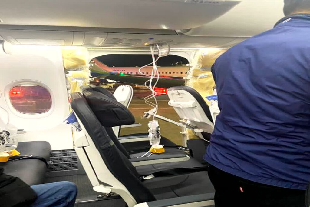 Alaska Airlines Banned Boeing Planes