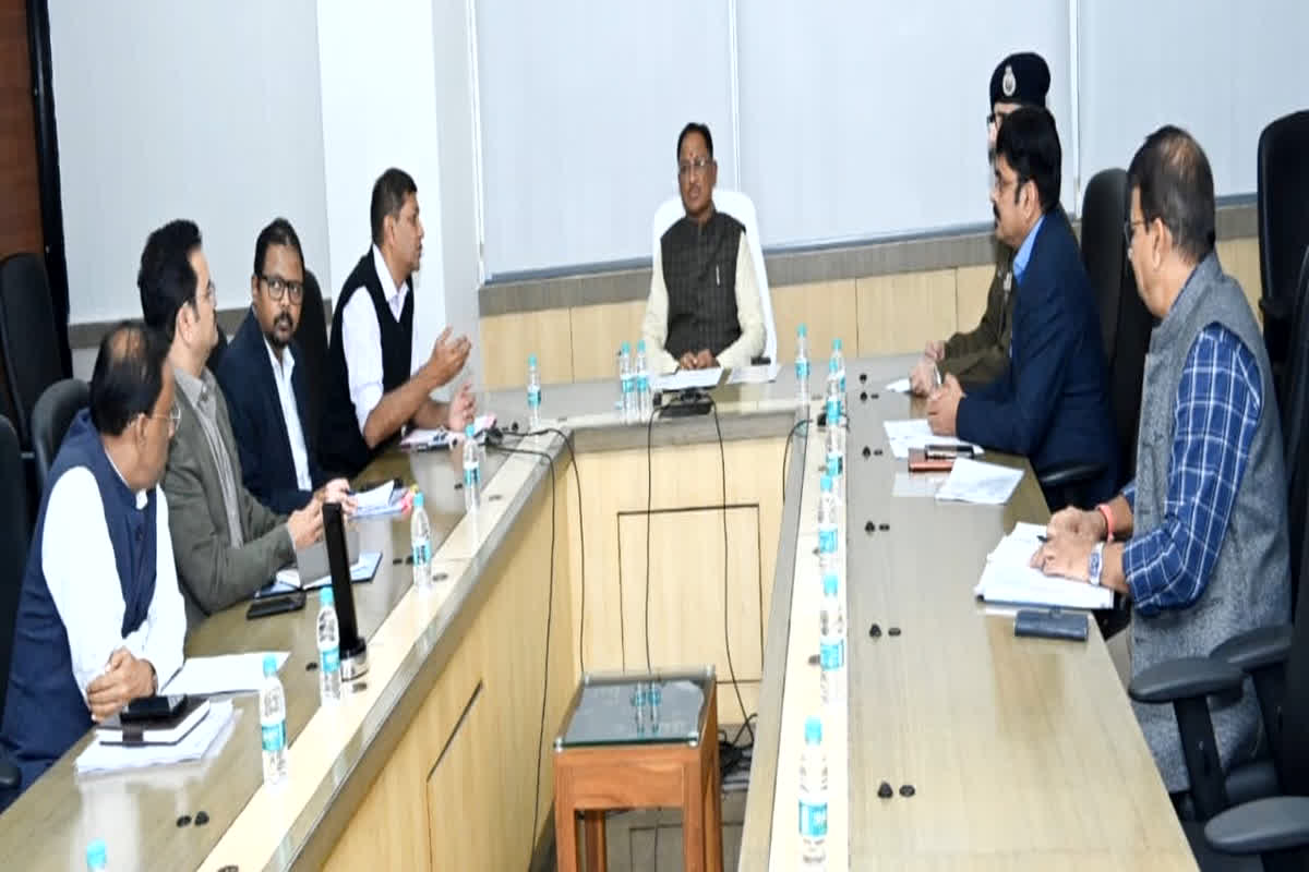 प्रदेश में नहीं होनी चाहिए आवश्यक वस्तुओं की किल्लत, सीएम विष्णुदेव साय ने अधिकारियों को दिए निर्देश