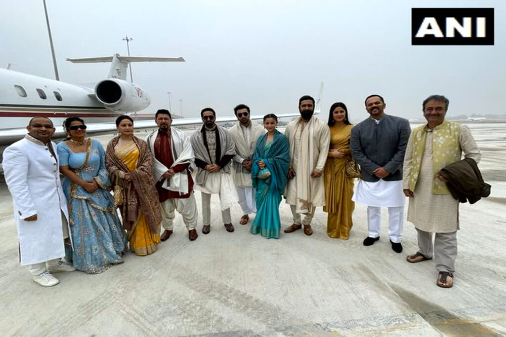 Film stars reached Ayodhya