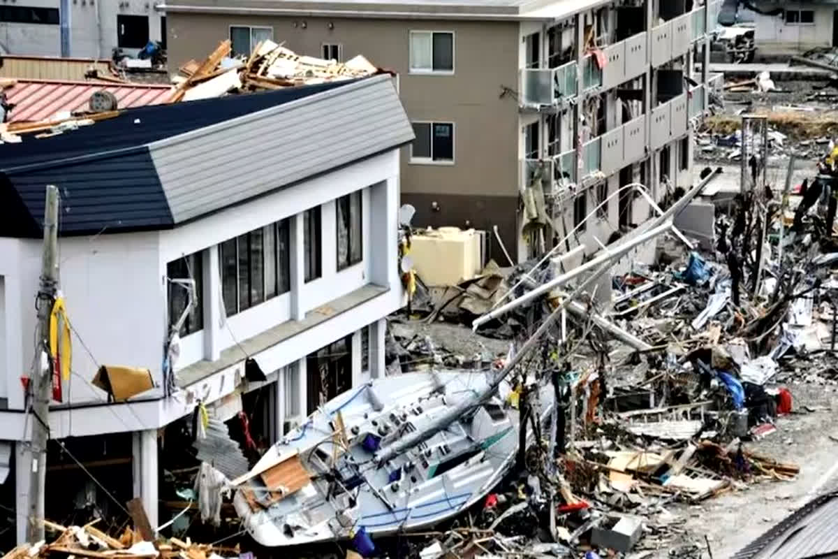 Japan Earthquake Update: नहीं थम रही तबाही! भूंकप के झटकों ने ली अब तक 55 लोगों की जान, ढह गईं सैकड़ों इमारतें