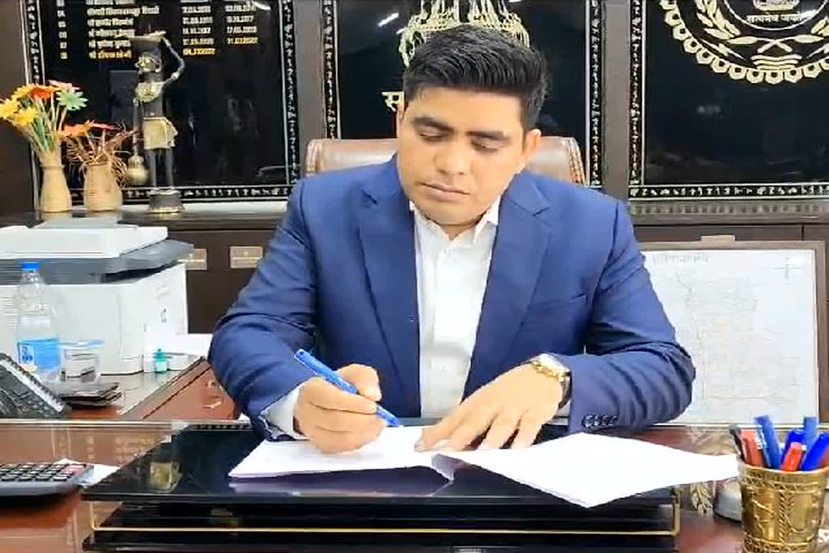 IAS कुणाल दुदावत ने 9वें कलेक्टर के रूप में संभाला पदभार, कहा- शासन की योजनाओं को लोगों तक पहुंचाना हमारी प्राथमिकता