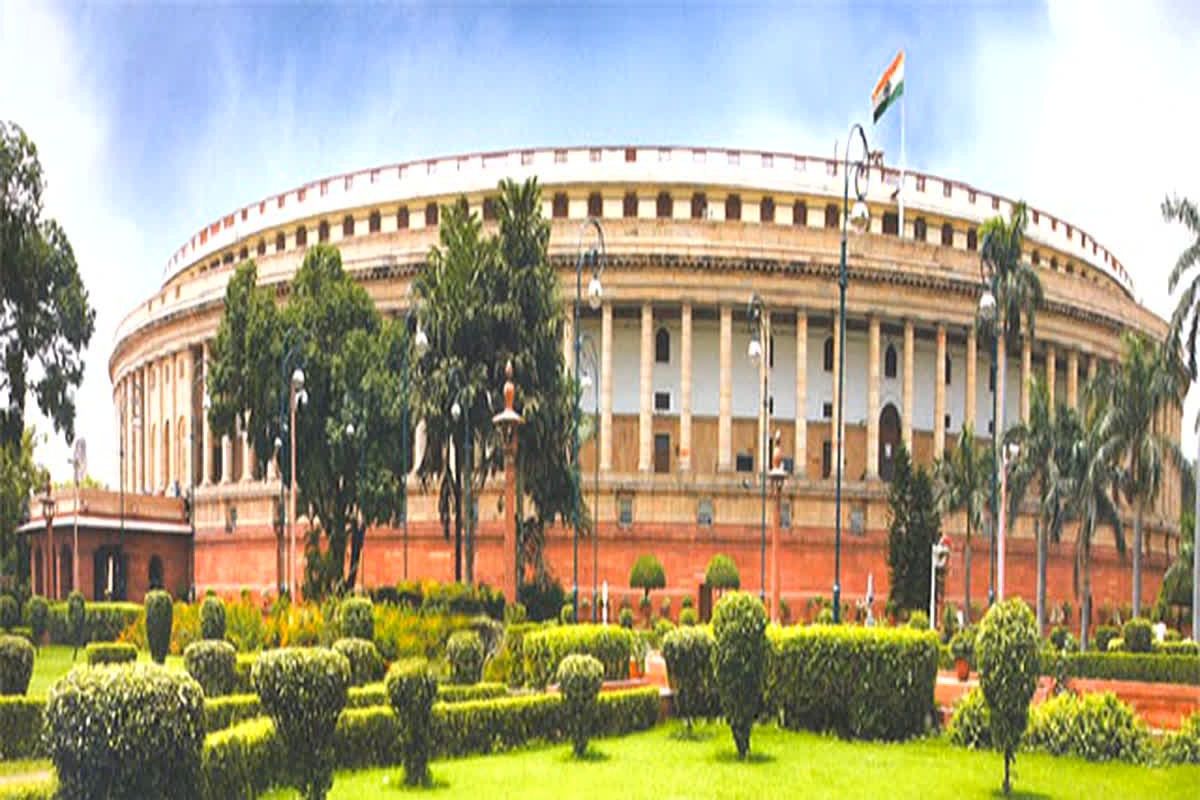 Loksabha Chunav 2024: लोक सभा चुनाव को लेकर चुनाव आयोग ने शुरू की तैयारियां, इस तारीख तक जुड़वा सकते हैं मतदाता सूची में नाम