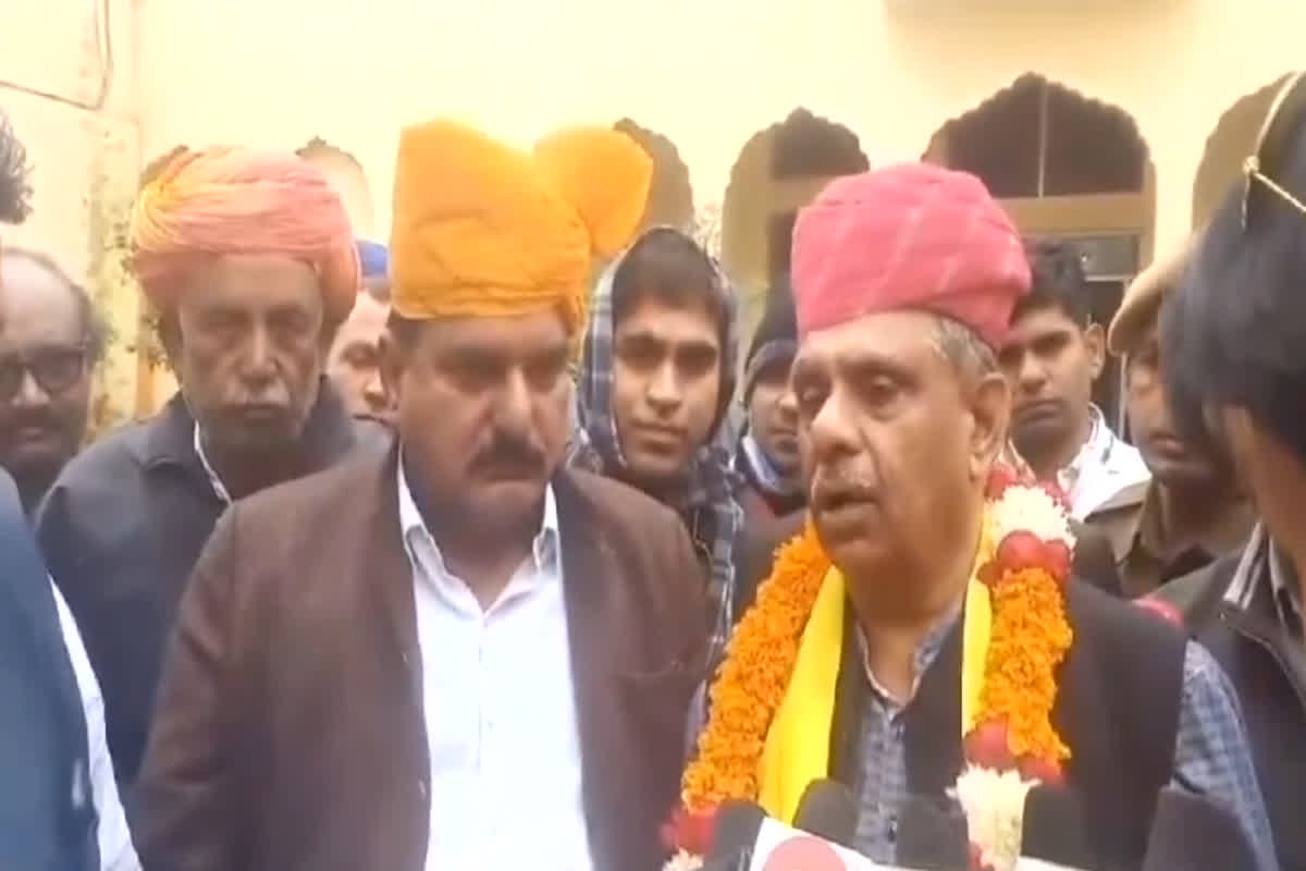 Viral Video: ‘ड्यूटी के दौरान प्राइवेट प्रैक्टिस करते मिले तो खैर नहीं’, सरकारी डॉक्टरों को स्‍वास्‍थ्‍य मंत्री ने दी चेतावनी