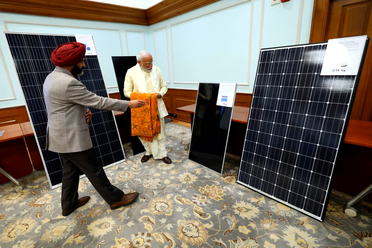 Pradhanmantri Suryoday Yojana: बिजली के क्षेत्र में गेमचेंजर होगी ‘पीएम सूर्योदय योजना’, आवेदन से लेकर पात्रता तक की जानें पूरी डिटेल