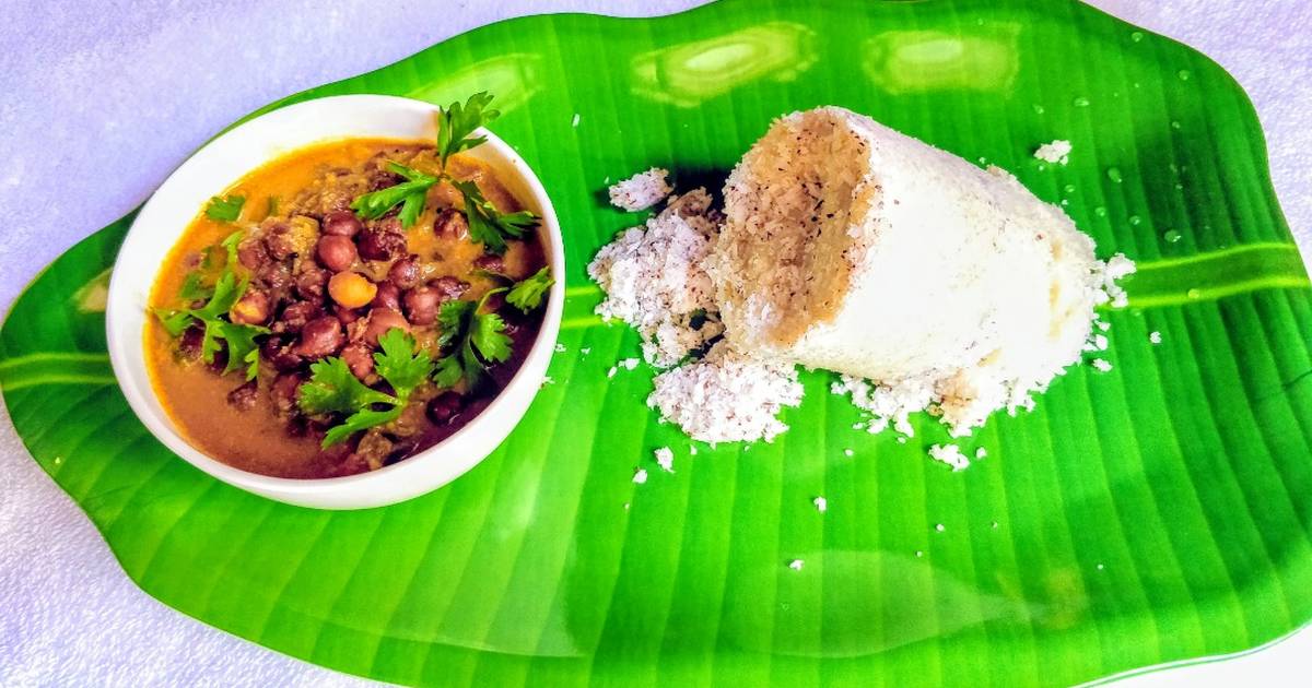 पुट्टू और कडाला करी: दक्षिण भारत के प्रसिद्ध शाकाहारी व्यंजन में से एक पुट्टु और कडाला करी केरल का ट्रेडिशनल खाना है। पुट्टु एक उबला हुआ चावल का केक होता है, जिसे नारियल के छिलके के साथ पकाया जाता है और आम तौर पर कडाला करी के साथ परोसा जाता है। इसे आप जिस भी तरीके से खा लें, इसका स्वाद हर तरह से बेहद स्वादिष्ट लगता है। पुट्टु और कडाला करी केरल का एक बेहद लोकप्रिय नाश्ता भी है।