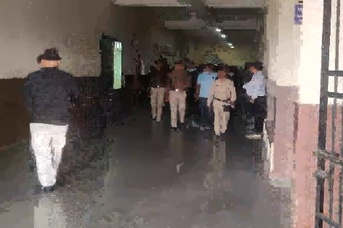 Raisen News: वन विभाग की टीम पर खनिज माफियाओं ने किया हमला, डिप्टी रेंजर सहित तीन अन्य वन रक्षक गंभीर रूप से घायल