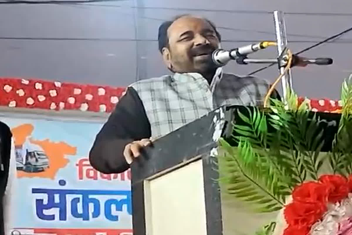 Sagar News: एक बार फिर चर्चा में रहे पूर्व मंत्री गोपाल भार्गव, कहा-‘नौ बार का जीता विधायक मुख्यमंत्री से कम नहीं होता’