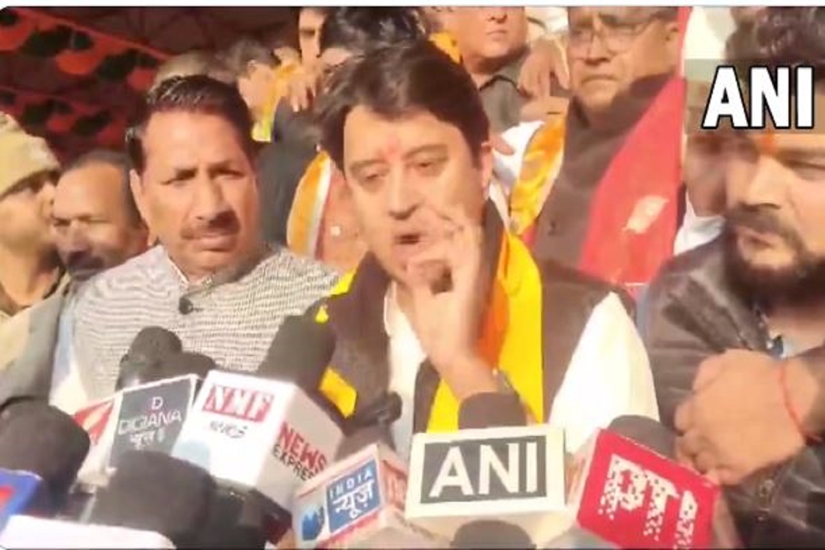 INDIA गठबंधन पर सिंधिया का बयान, इधर रामलला की प्राण प्रतिष्ठा…उधर चल रही थी लाठियां और पत्थर