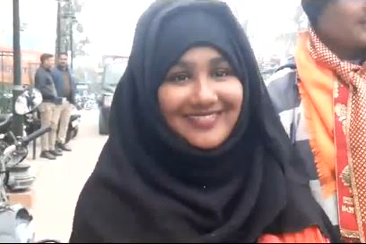 Shabnam Shaikh: जय श्रीराम के नारे लगाते बांदा पहुंची शबनम शेख, कहा- रामजी से प्रेरणा मिली है , इस शुभ अवसर की बनना चाहती हूं भागीदार