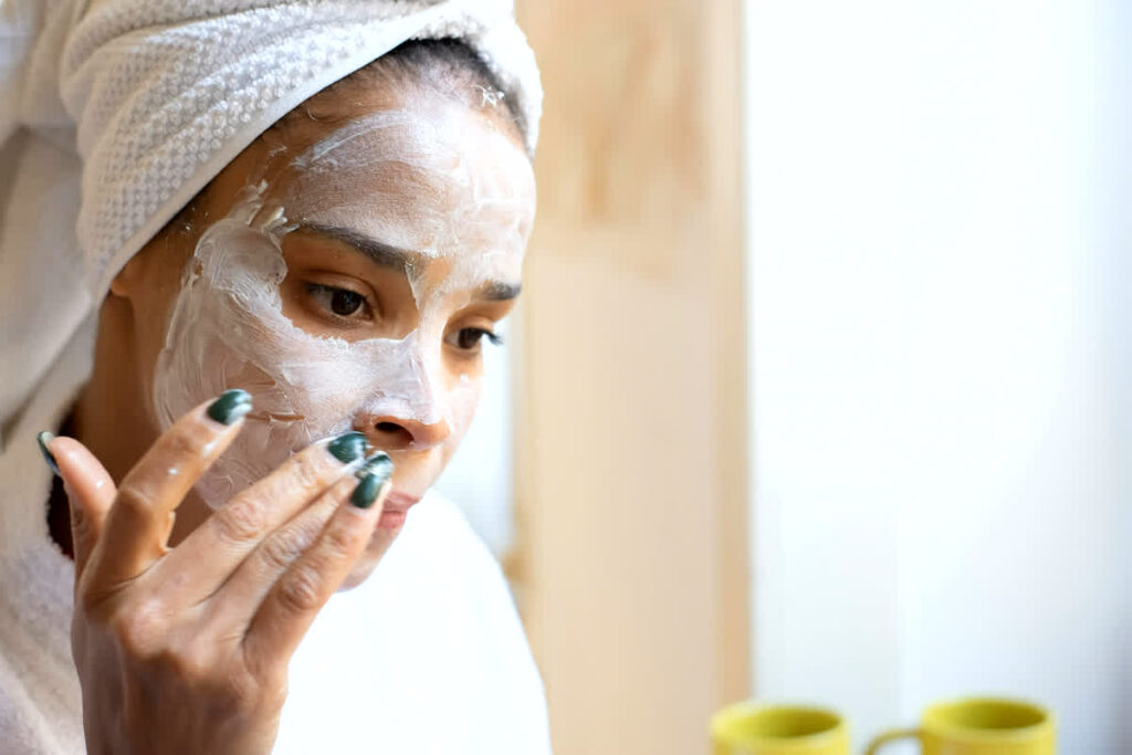 Chehre Ki Khubsurti Kaise Badhaye