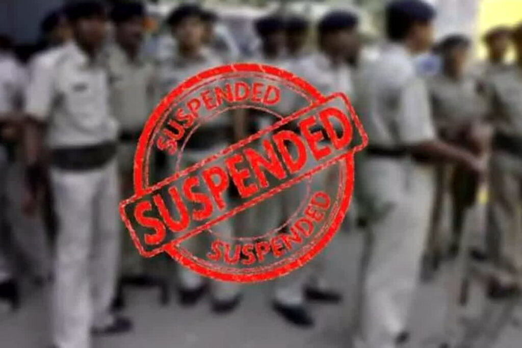9 policemen including SI suspended