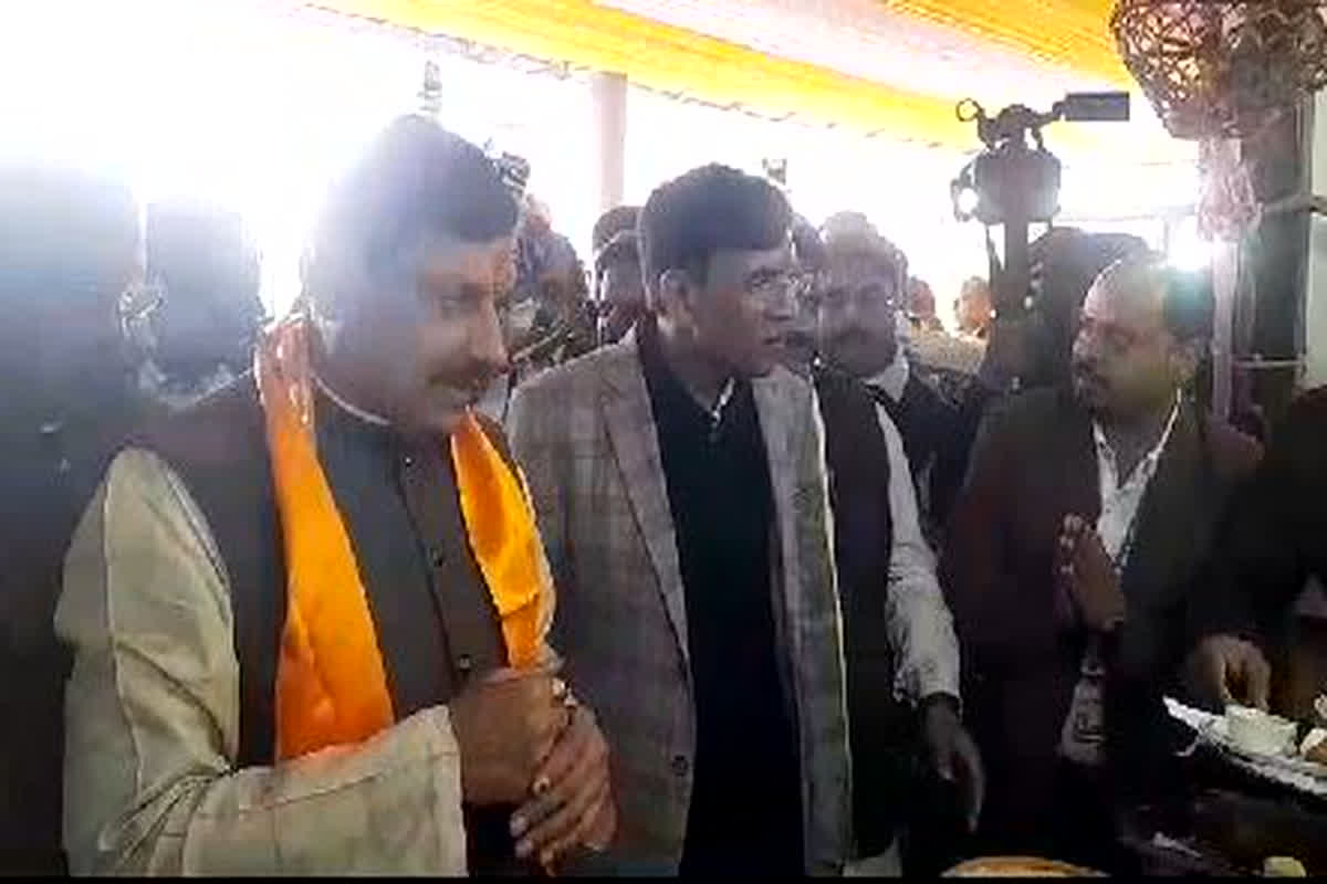 Food Street Prasadam In Ujjain: महाकाल लोक में निर्मित फूड स्ट्रीट प्रसादम का सीएम मोहन यादव ने किया लोकार्पण, भक्तों को मिला क्वालिटी फूड