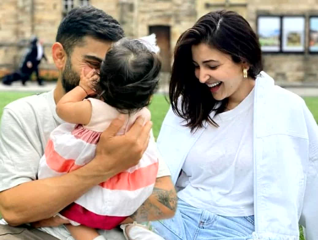 Happy Birthday Vamika: 3 साल की हुई विरुष्का की बेटी वामिका, अब तक रिवील नहीं किया चेहरा, जानिए वजह