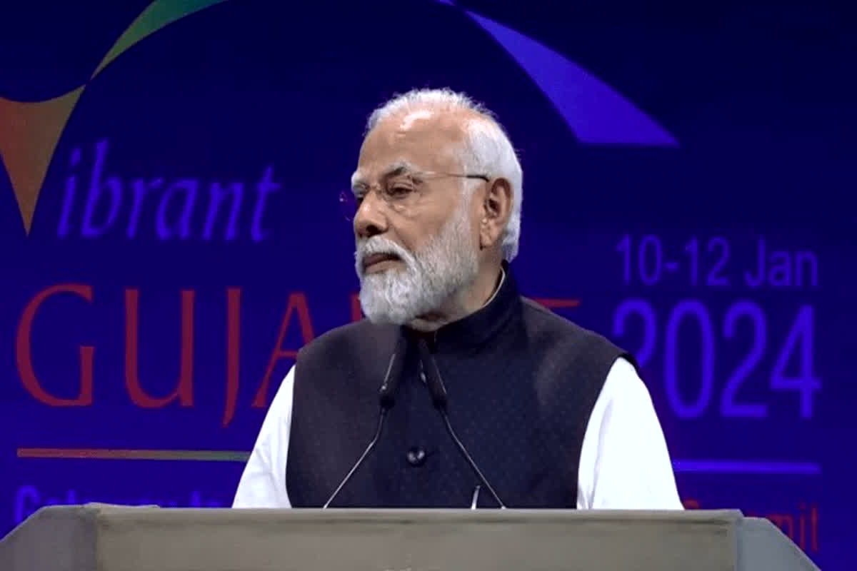 Vibrant Gujarat Global Summit: दुनिया भर में भारत की धमक, गुजरात वाइब्रेंट समिट का पीएम मोदी ने किया उद्घाटन, कहा- वैश्विक मित्र की भूमिका निभा रहा है भारत