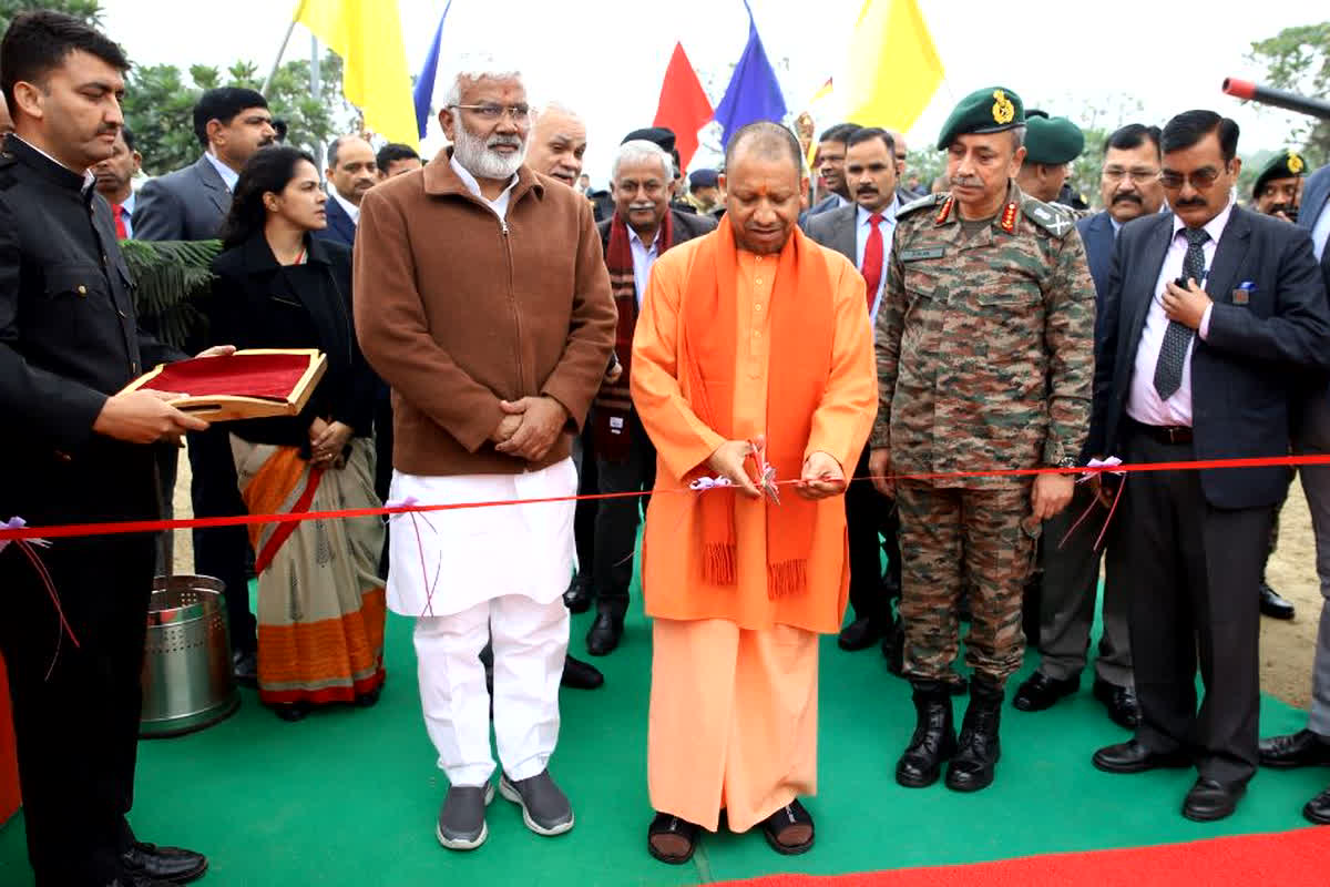 CM Yogi Adityanath Inaugurates 'Know Your Army Festival'