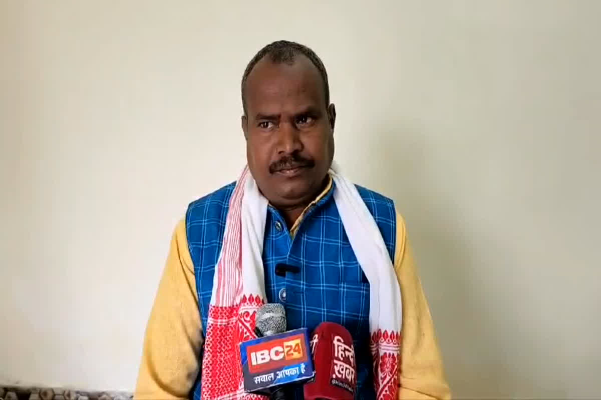 Surajpur News: जनपद सदस्य कुसुम सिंह का फेसबुक अकाउंट हैक, पोस्ट किया आपत्तिजनक वीडियो