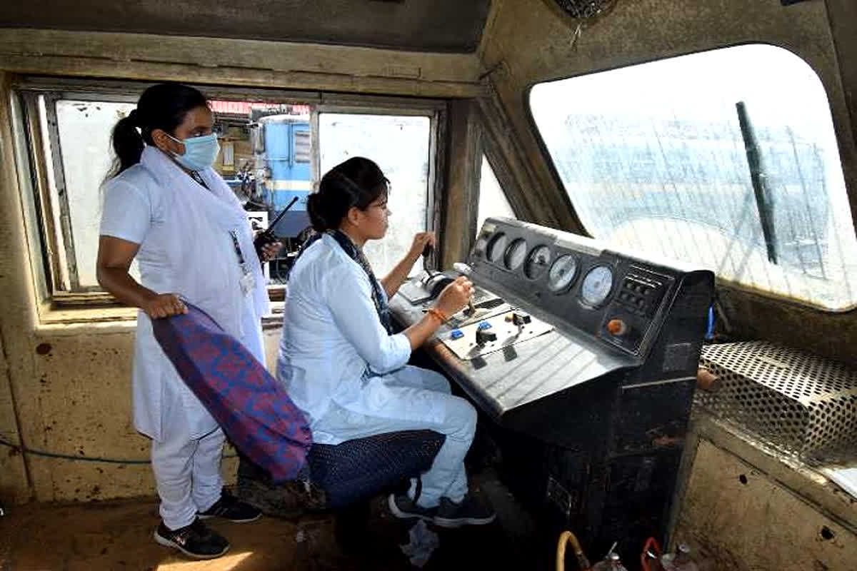 RRB ALP Vacancy 2024: रेलवे में असिस्टेंट लोको पायलट के 5696 पदों पर निकली भर्ती, देर न करें आज के बाद जमा नहीं होंगे आवेदन