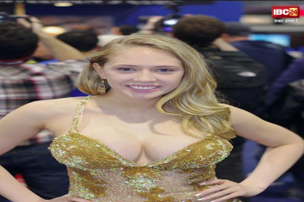 Adult Star Kagney Linn Karter Committed Suicide