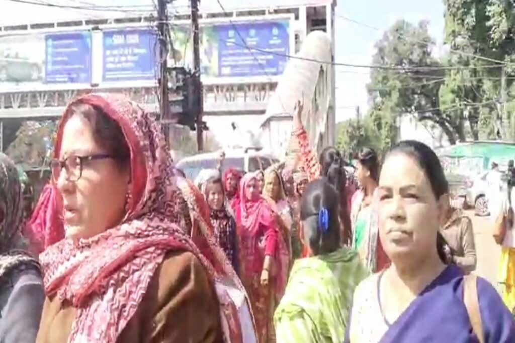 Bhopal Aanganwadi Karykarta Protest