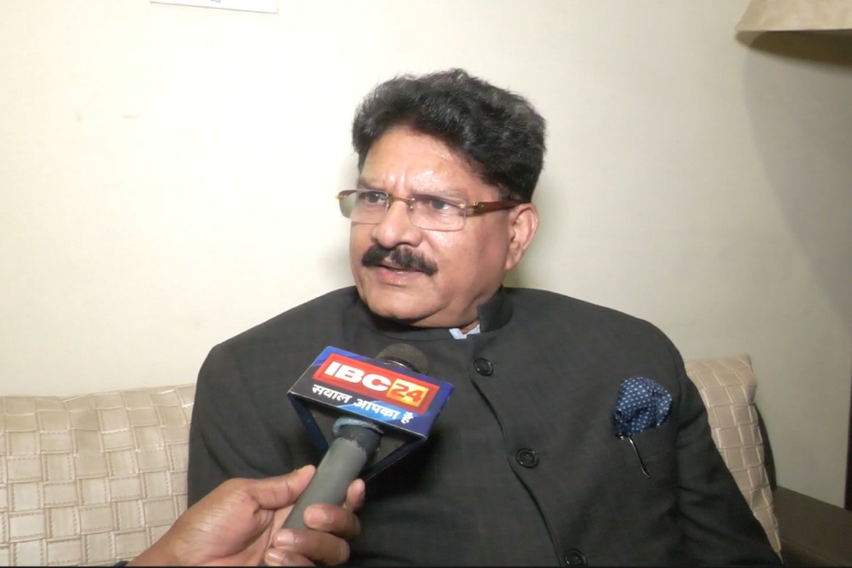 Loksabha Election 2024: आईपीएस पुरूषोत्तम शर्मा ने बीजेपी से लोकसभा के लिए टिकट मांगा, इस सीट से चुनाव लड़ने की जताई इच्छा