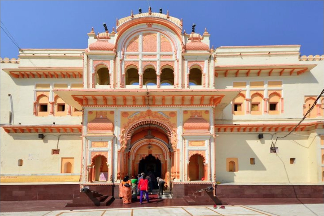 Orchha Ram Raja Mandir : ओरछा मंदिर खुलने के समय में हुआ परिवर्तन, जानें अब किस टाइम खुलेंगे रामराजा के कपाट