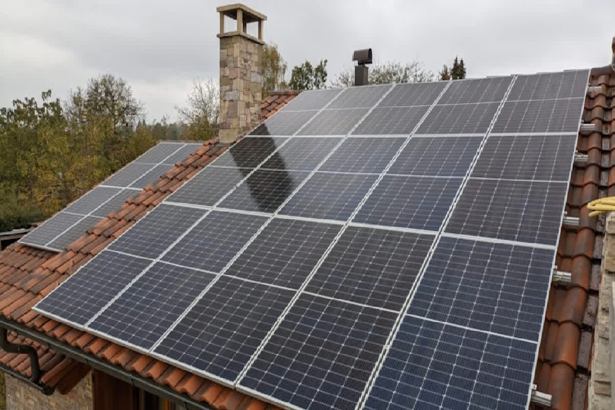 PM Surya Ghar Muft Bijli Yojana: 300 यूनिट फ्री बिजली के साथ सब्सिडी देगी केंद्र सरकार की ये स्कीम, जानिए कैसे उठा सकेंगे लाभ