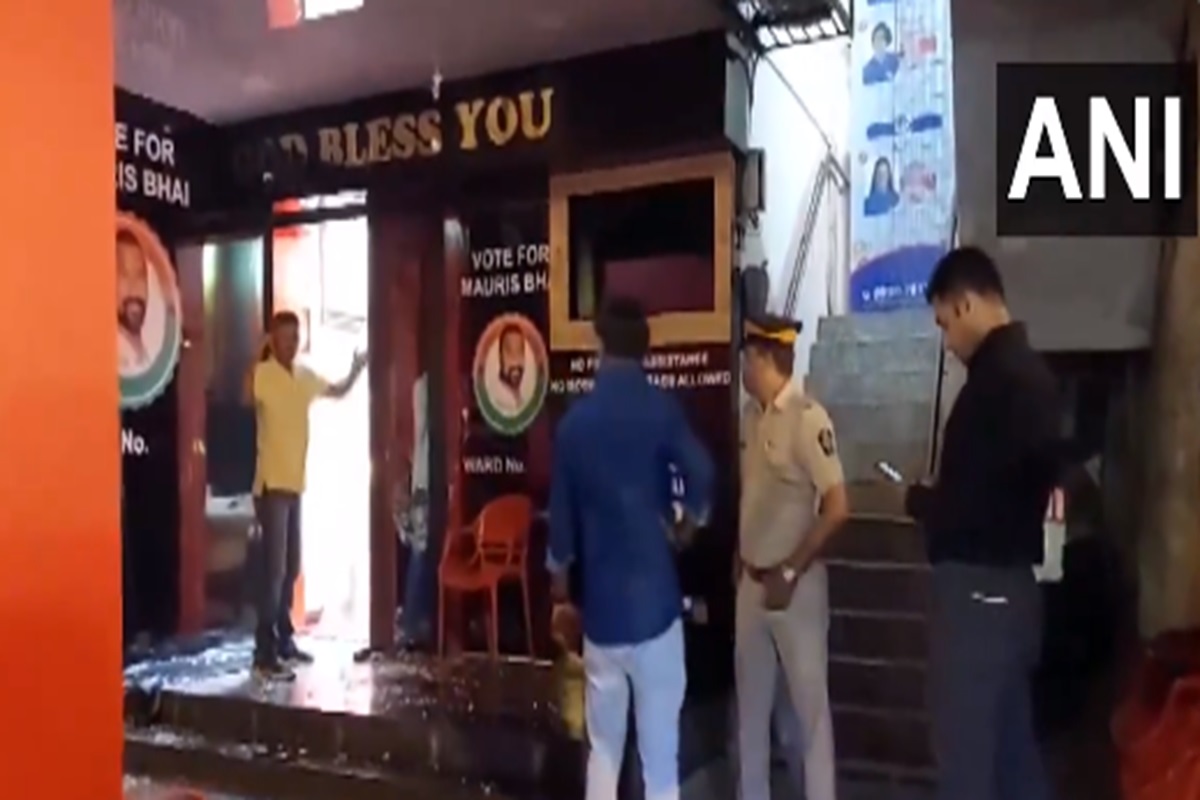 Abhishek Ghosalkar Shot Dead: उद्धव गुट के नेता की गोली मारकर हत्या, हमलावर ने भी किया सुसाइड, सामने आया VIDEO