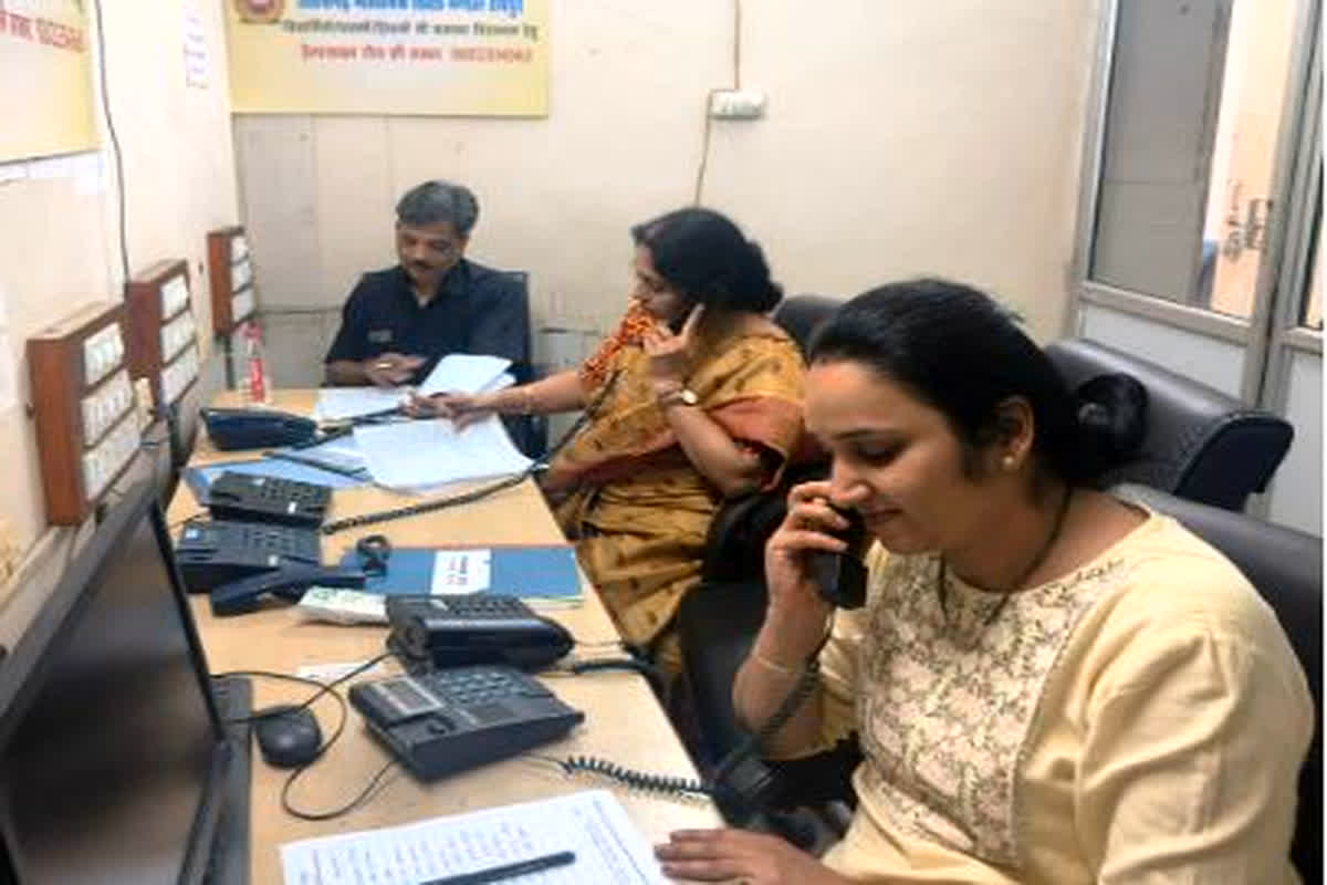 CG Board Exam: बोर्ड परीक्षार्थियों के भय और तनाव को दूर करेंगे मनोचिकित्सक, हेल्पलाइन नंबर के जरिए ले सकते हैं मार्गदर्शन