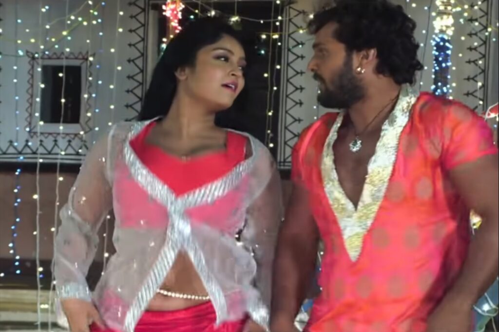 Khesari Lal Yadav-Shubhi Sharma Suhagrat Video