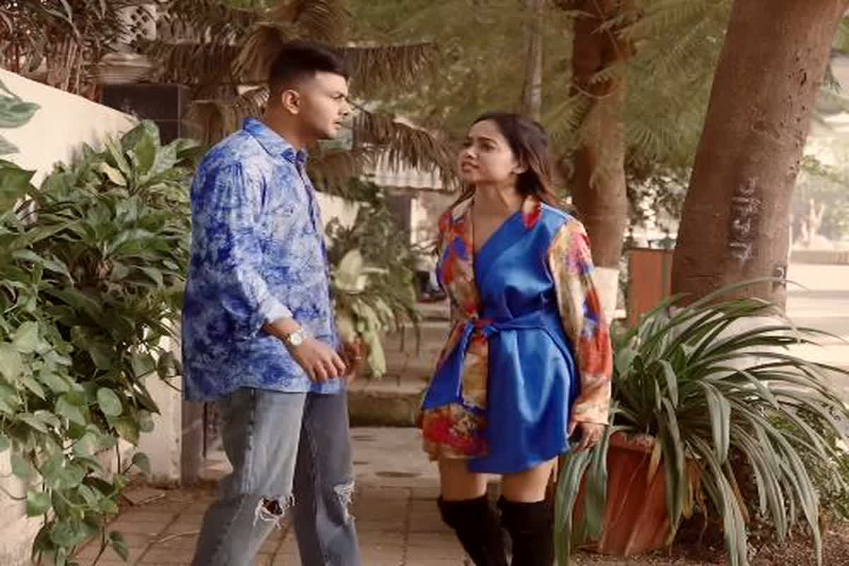 Manisha Rani Viral Video : मनीषा रानी का हुआ ब्रेकअप!, कहा – जो सच्चा प्यार करता है…. आप भी देखें वीडियो