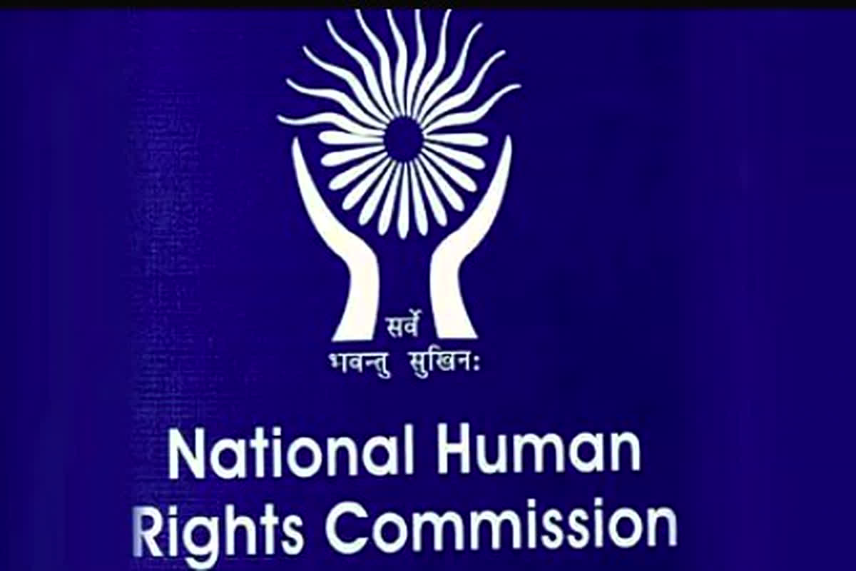 बच्चों से भीख मंगवाकर महिला ने कमाए लाखों रुपए, एनएचआरसी ने राज्य सरकार से मांगी रिपोर्ट